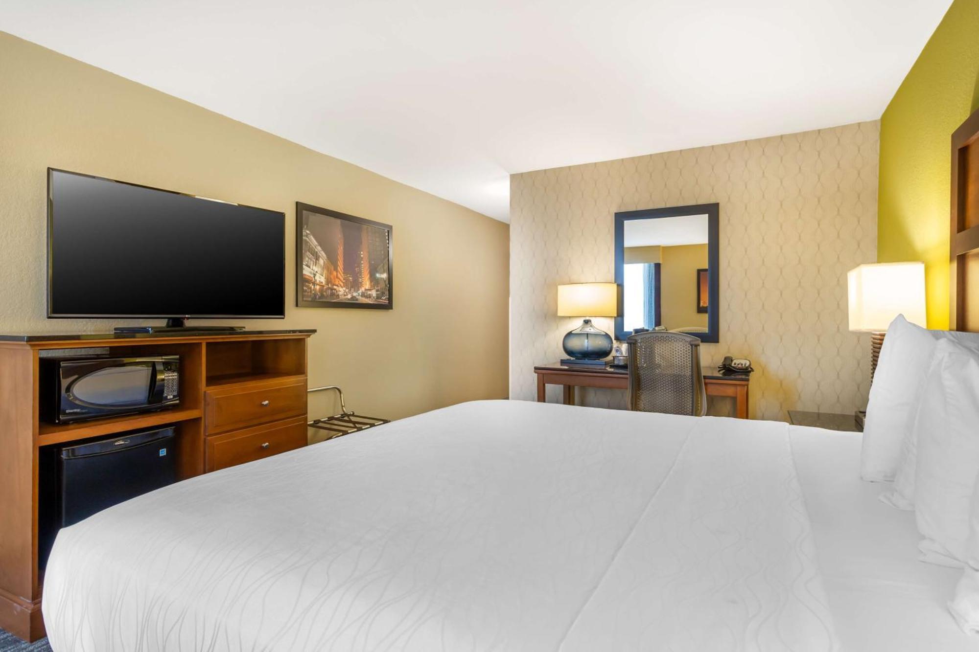 Best Western Plus Houston Energy Corridor Exterior photo