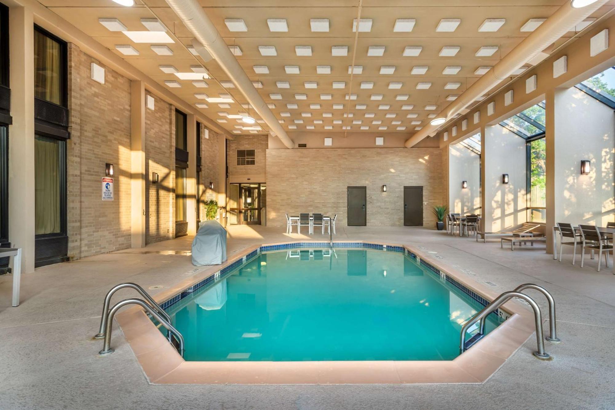 Best Western Plus Houston Energy Corridor Exterior photo