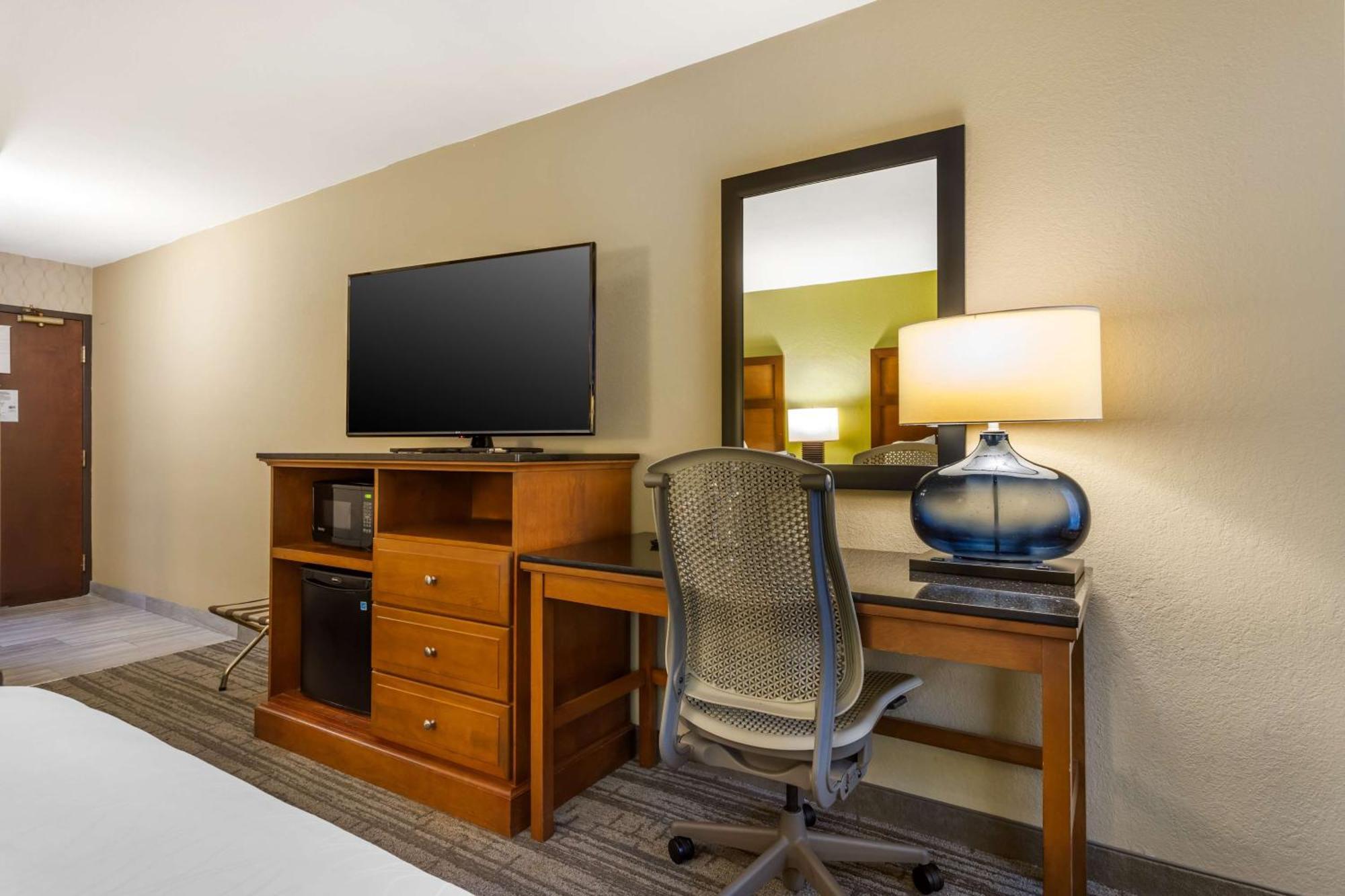 Best Western Plus Houston Energy Corridor Exterior photo